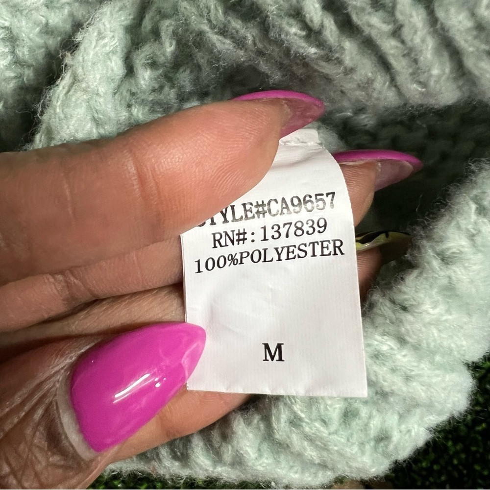LUNA IVY | 3D Floral Knit Cardigan Sweater - Picture 6 of 7